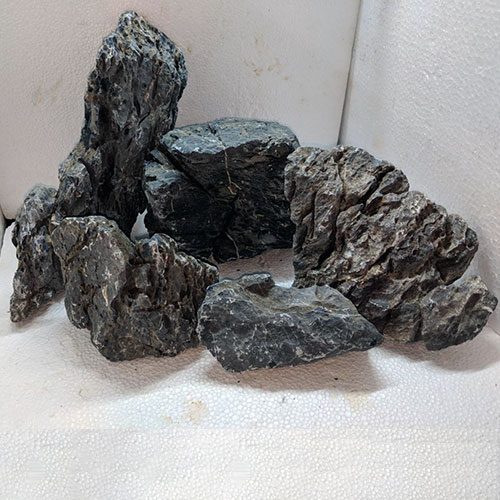 aquascape-Seiryu-stone-orig-wattley-discus